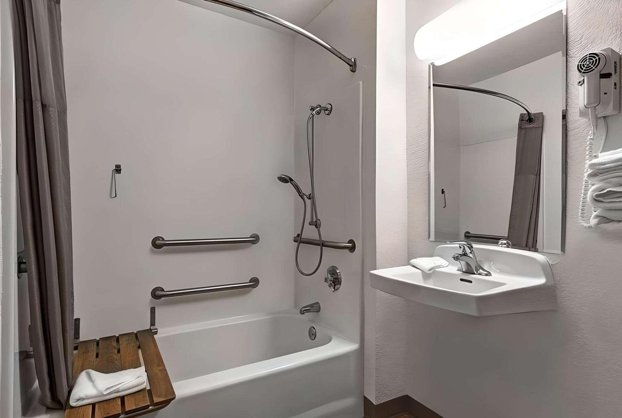 Park Inn By Radisson, San Jose Bagian luar foto