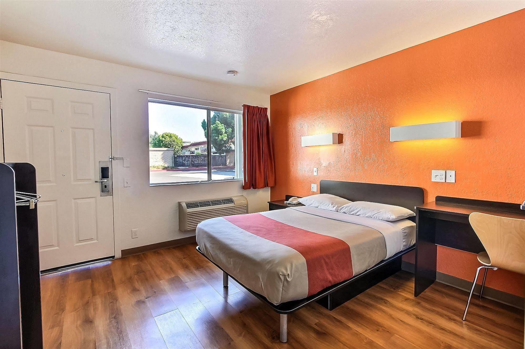 Park Inn By Radisson, San Jose Bagian luar foto