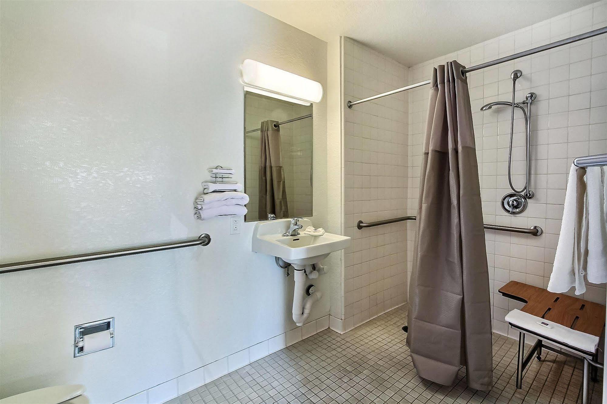 Park Inn By Radisson, San Jose Bagian luar foto