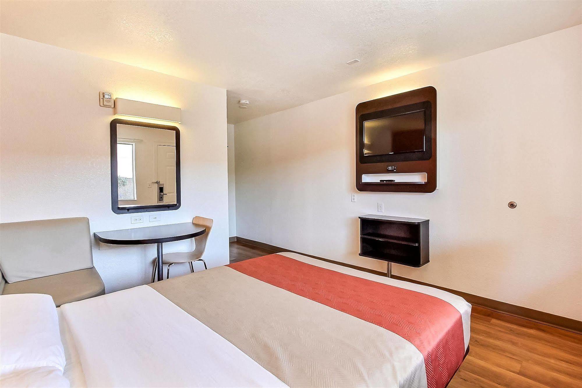 Park Inn By Radisson, San Jose Bagian luar foto