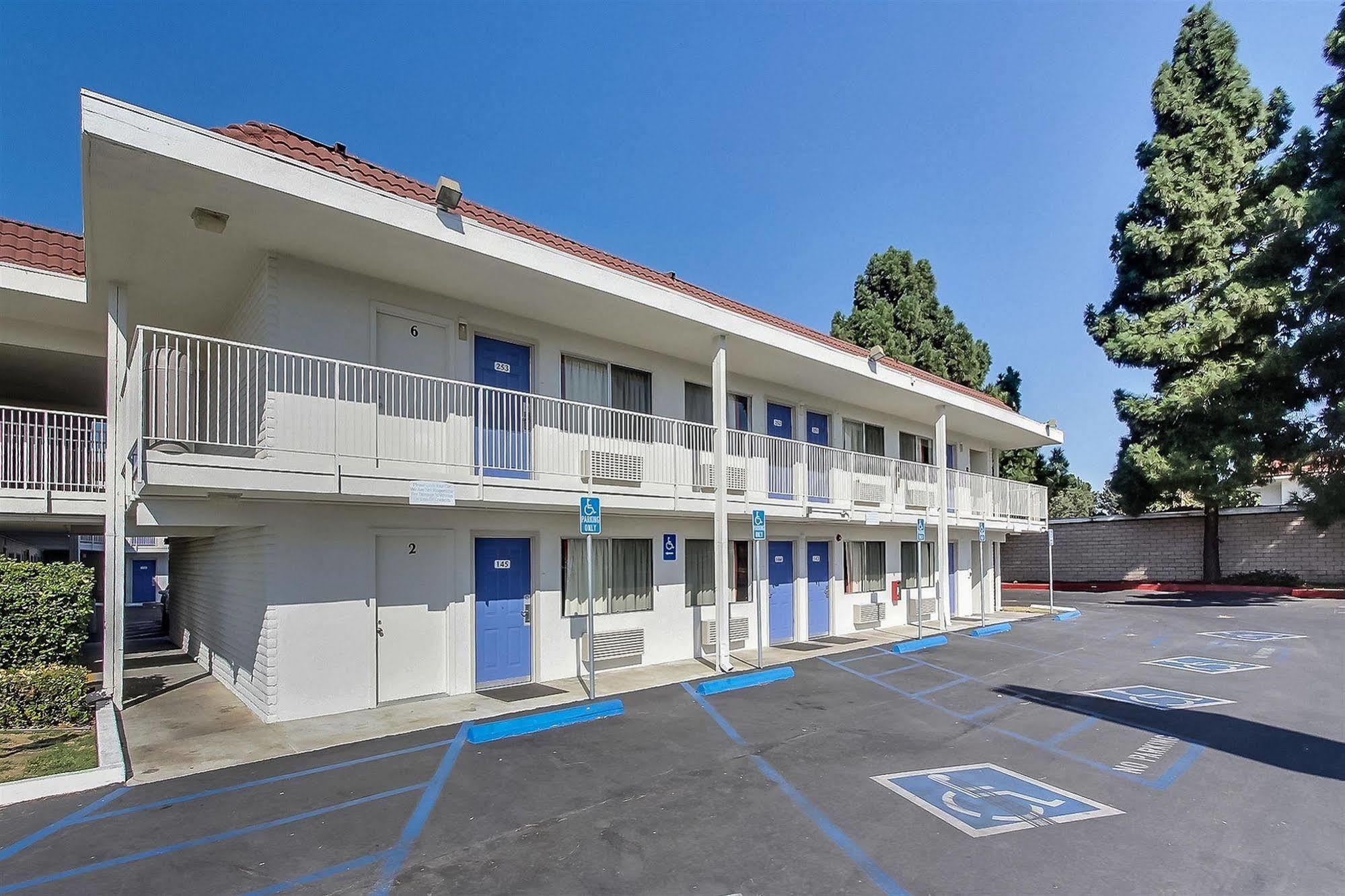 Park Inn By Radisson, San Jose Bagian luar foto